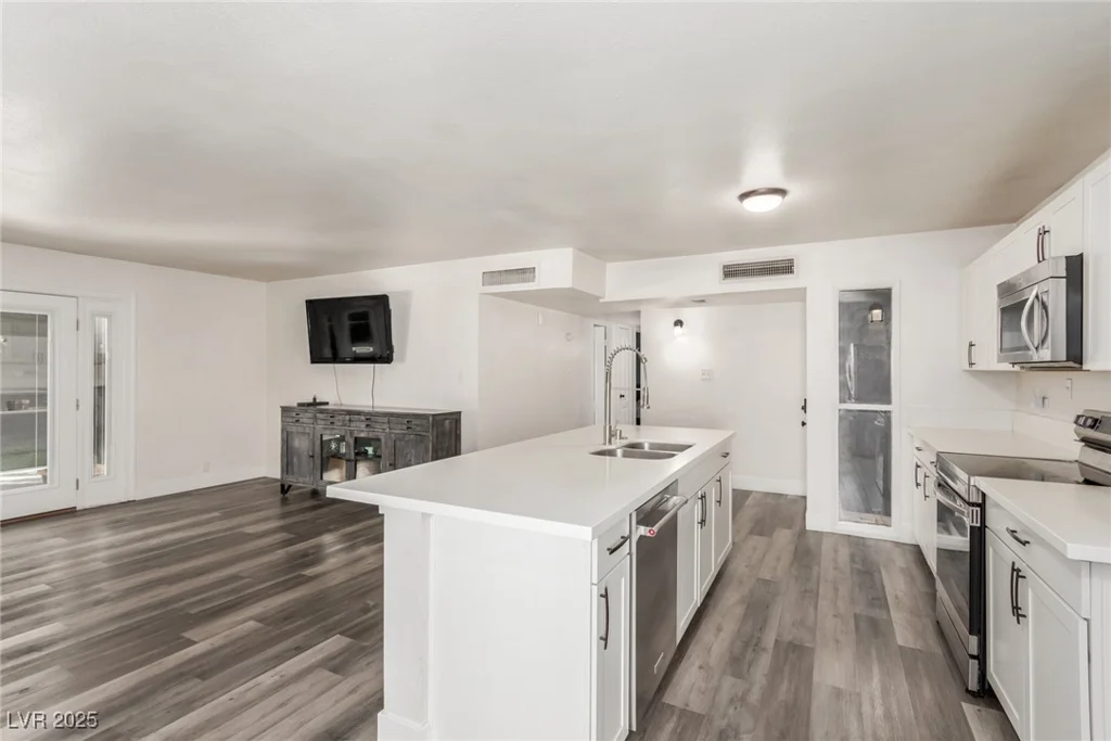 232 Colleen, Las Vegas, NV 89107