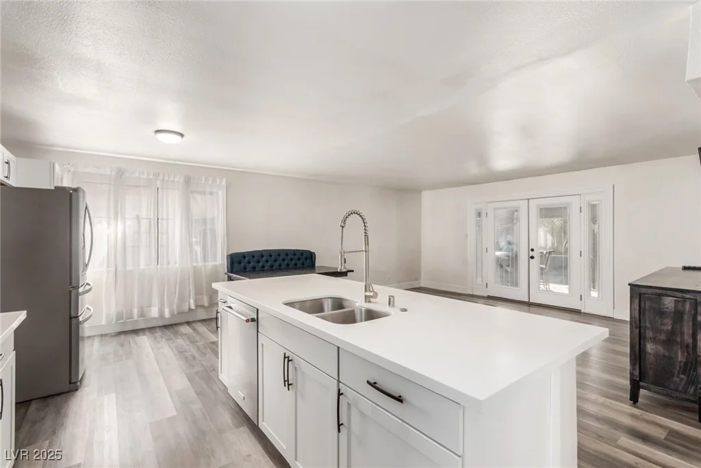 232 Colleen, Las Vegas, NV 89107