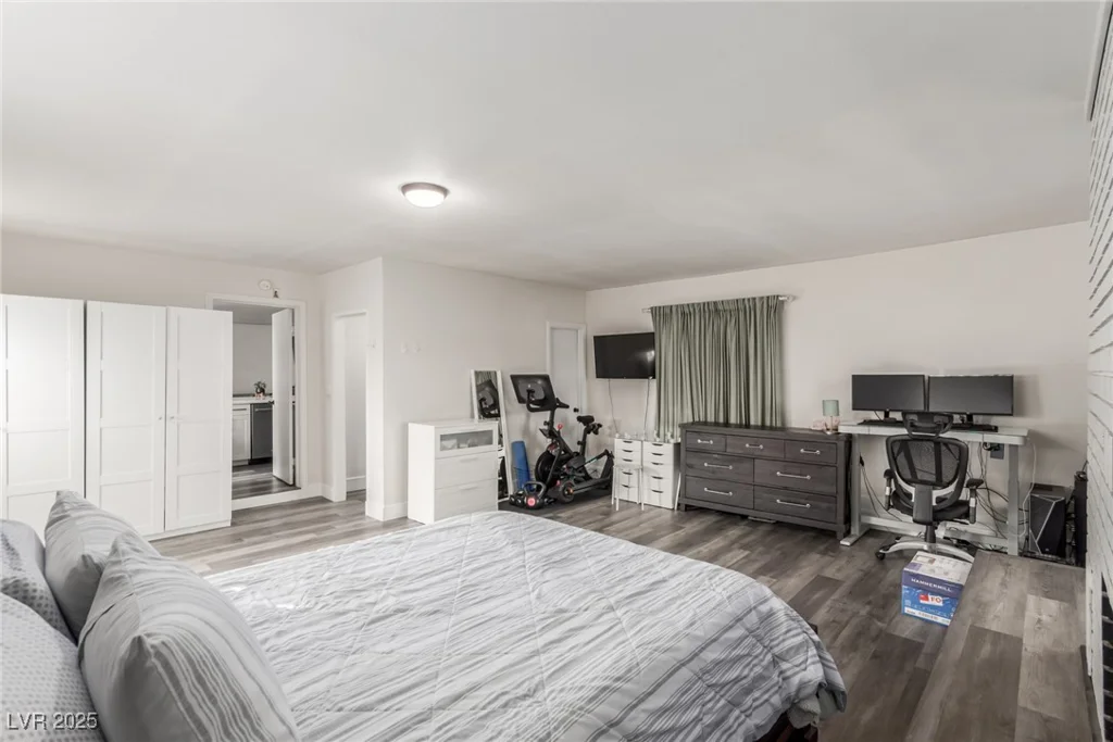 232 Colleen, Las Vegas, NV 89107