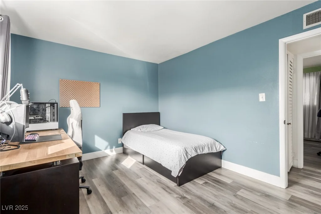 232 Colleen, Las Vegas, NV 89107