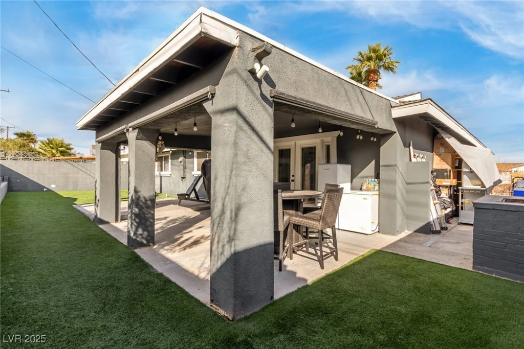 232 Colleen, Las Vegas, NV 89107