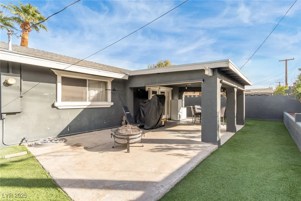 232 Colleen, Las Vegas, NV 89107