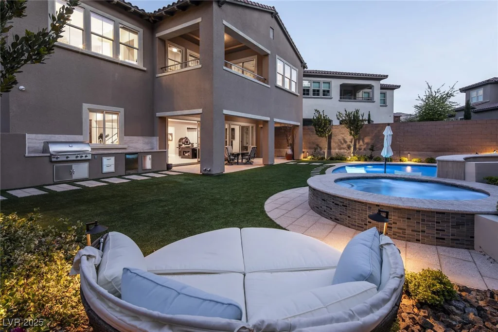 4202 San Alivia, Las Vegas, NV 89141