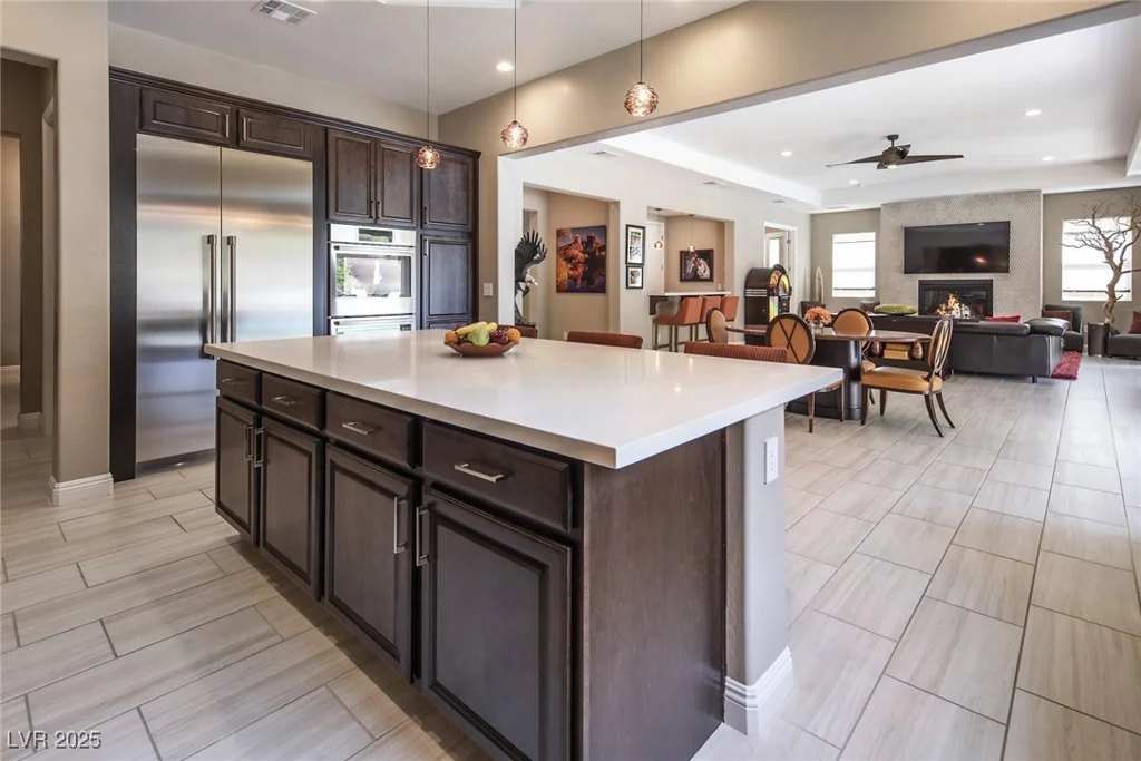 4202 San Alivia, Las Vegas, NV 89141
