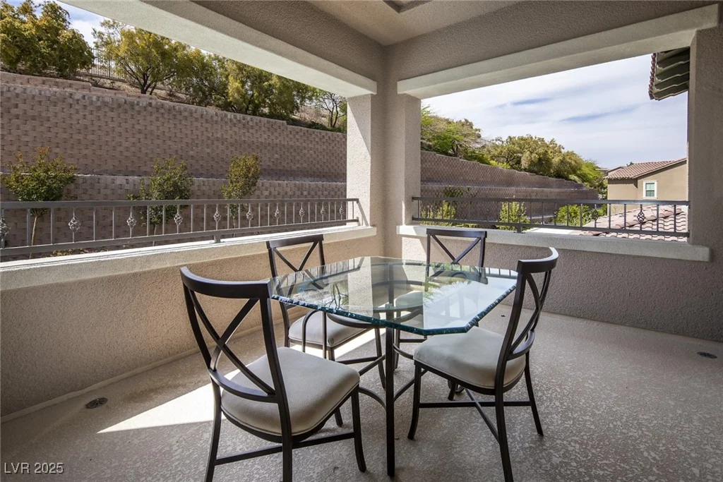 4202 San Alivia, Las Vegas, NV 89141