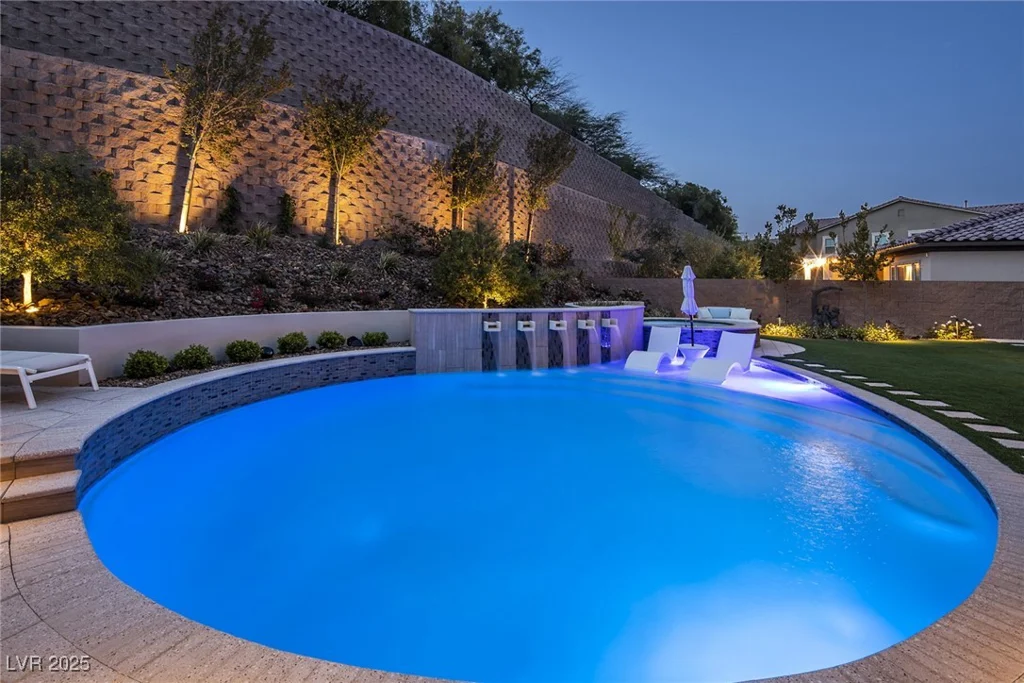 4202 San Alivia, Las Vegas, NV 89141