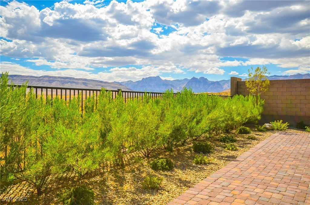 12457 Heritage Bend, Las Vegas, NV 89138