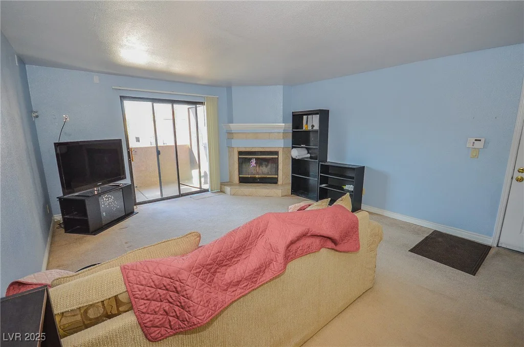 2451 Rainbow, Las Vegas, NV 89108