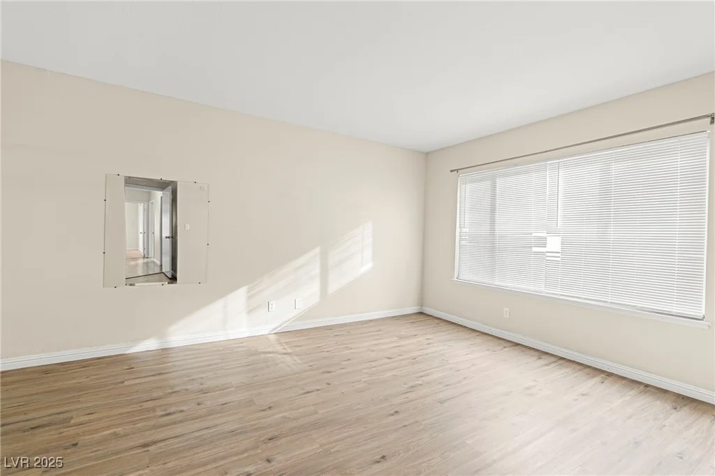 4775 Summerhill, Las Vegas, NV 89121