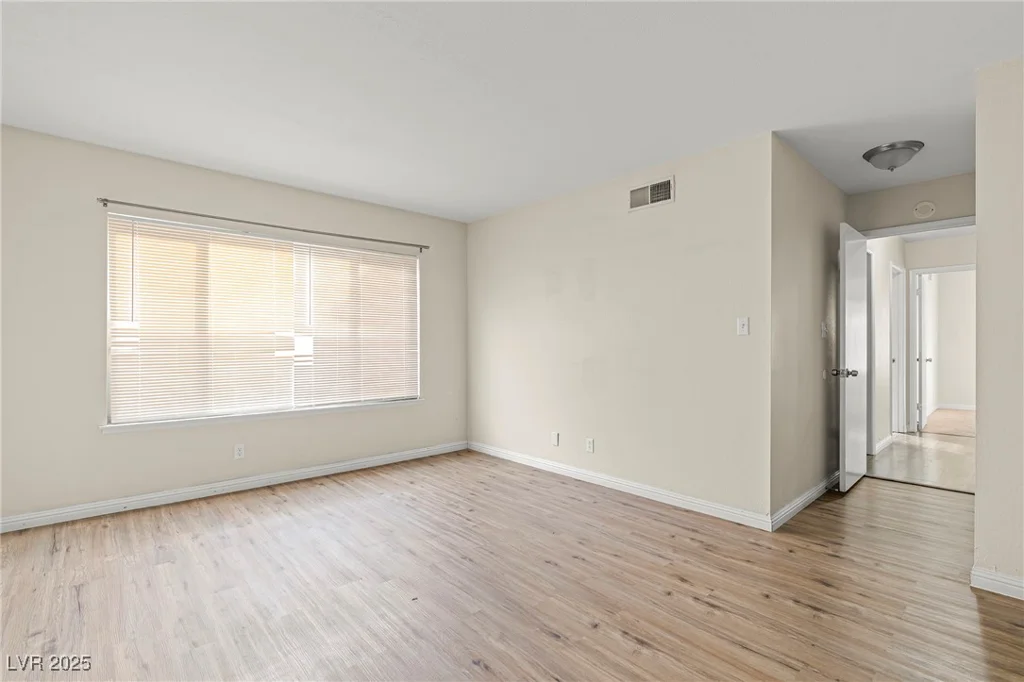 4775 Summerhill, Las Vegas, NV 89121