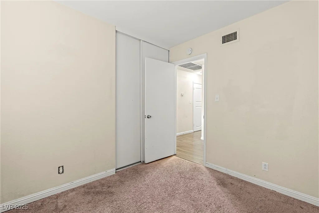 4775 Summerhill, Las Vegas, NV 89121