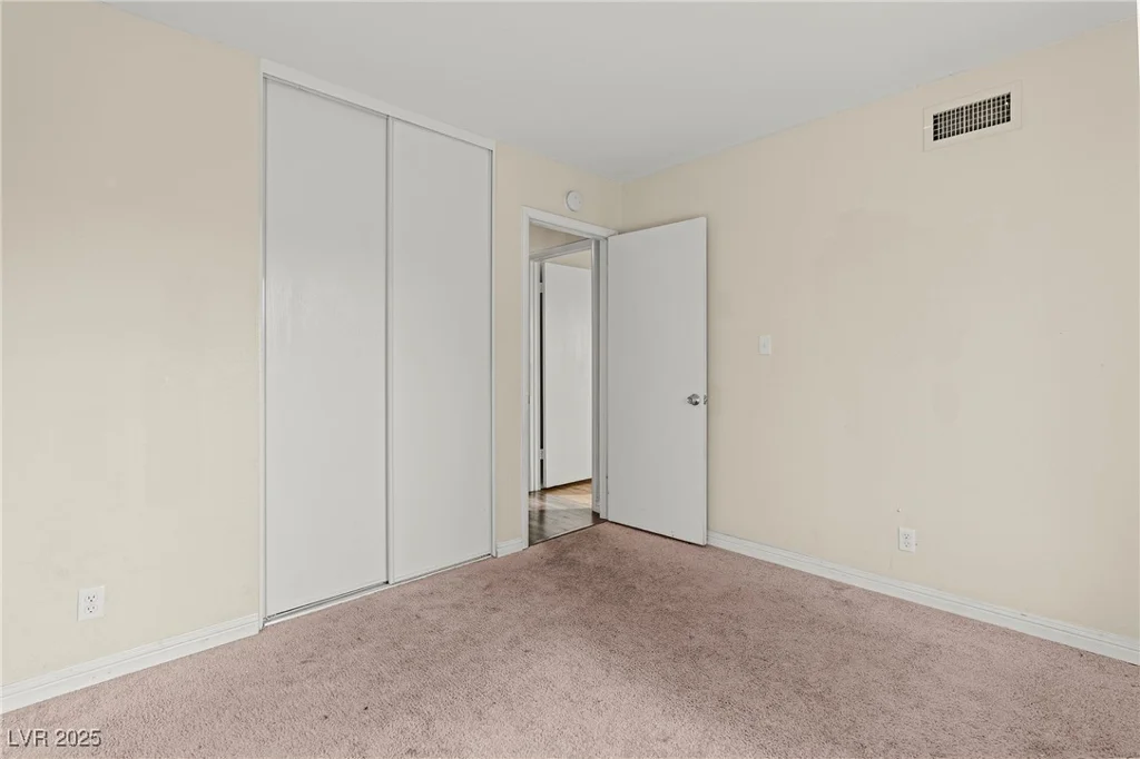 4775 Summerhill, Las Vegas, NV 89121