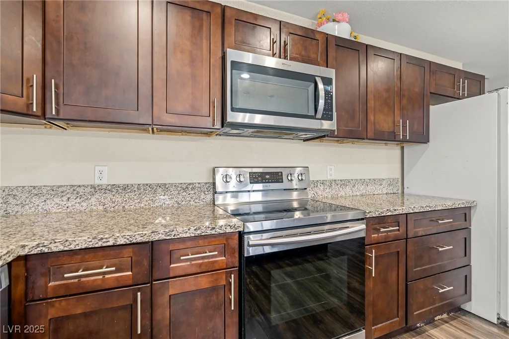 4775 Summerhill, Las Vegas, NV 89121