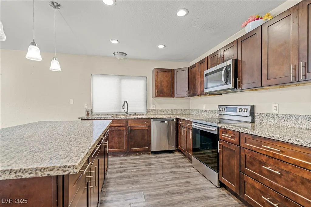 4775 Summerhill, Las Vegas, NV 89121