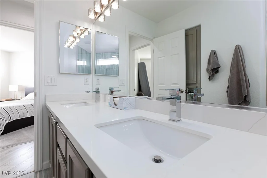 9542 Gainey Ranch, Las Vegas, NV 89147