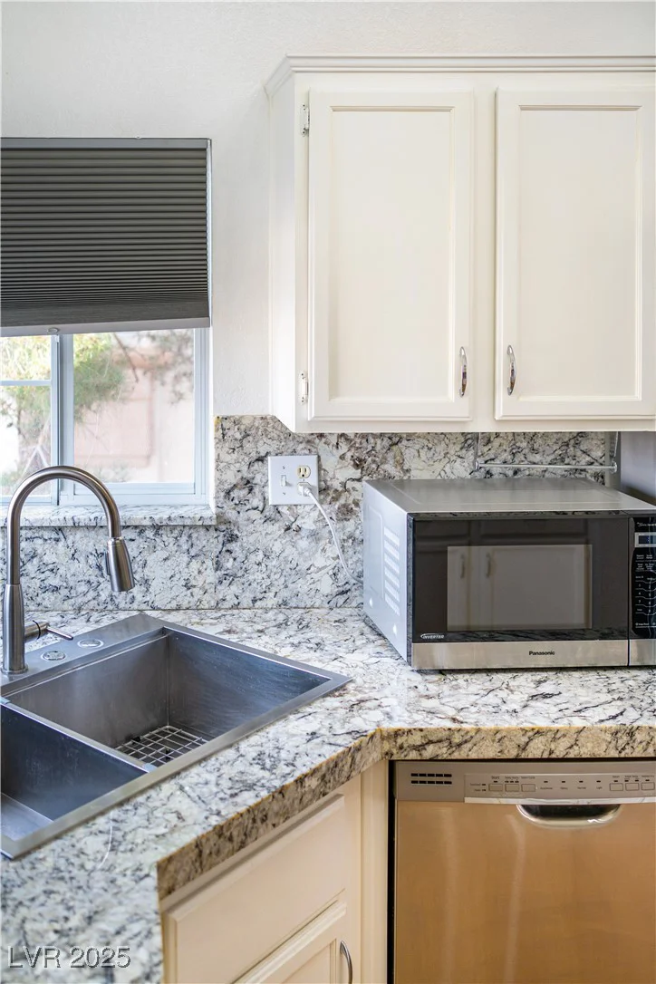 1830 Buffalo, Las Vegas, NV 89128