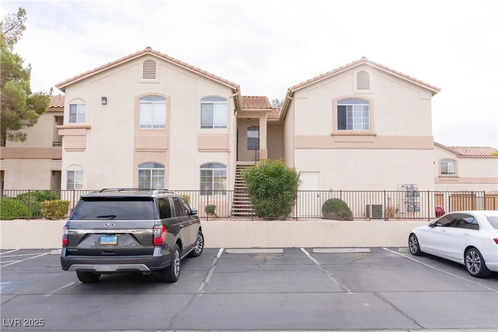 1830 Buffalo, Las Vegas, NV 89128