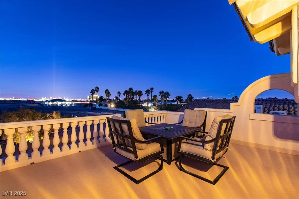 3888 Pebble, Las Vegas, NV 89139