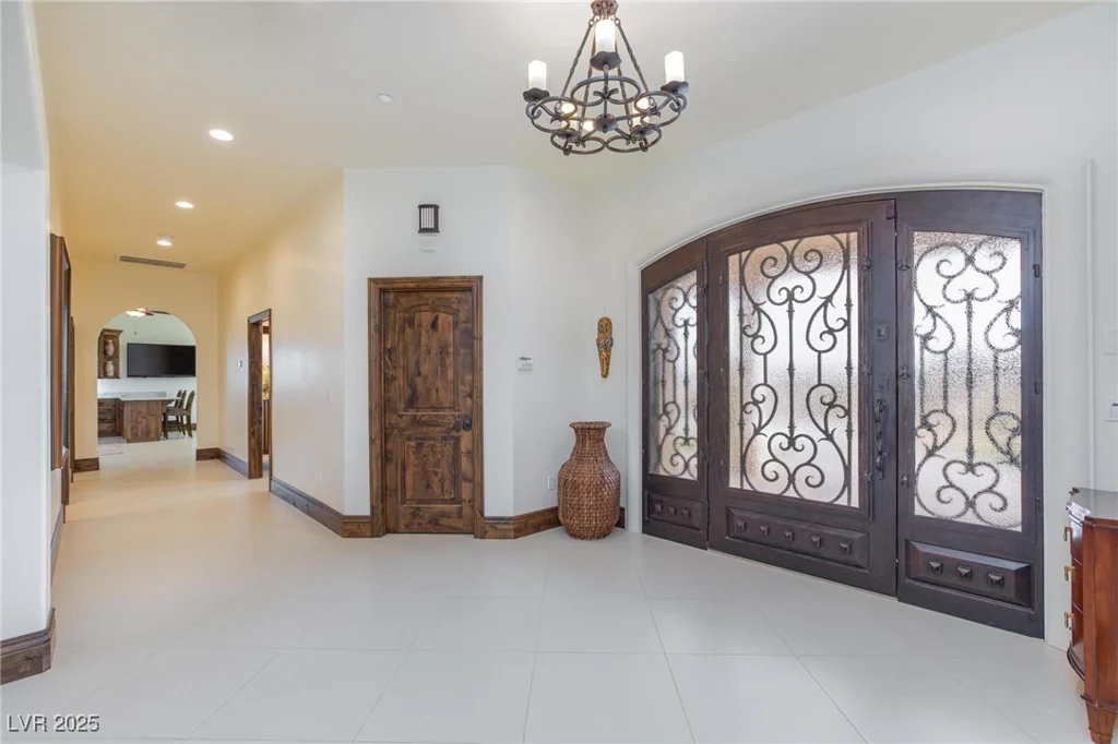 3888 Pebble, Las Vegas, NV 89139