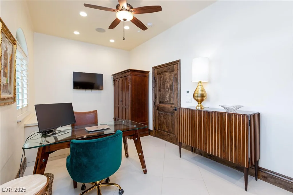 3888 Pebble, Las Vegas, NV 89139