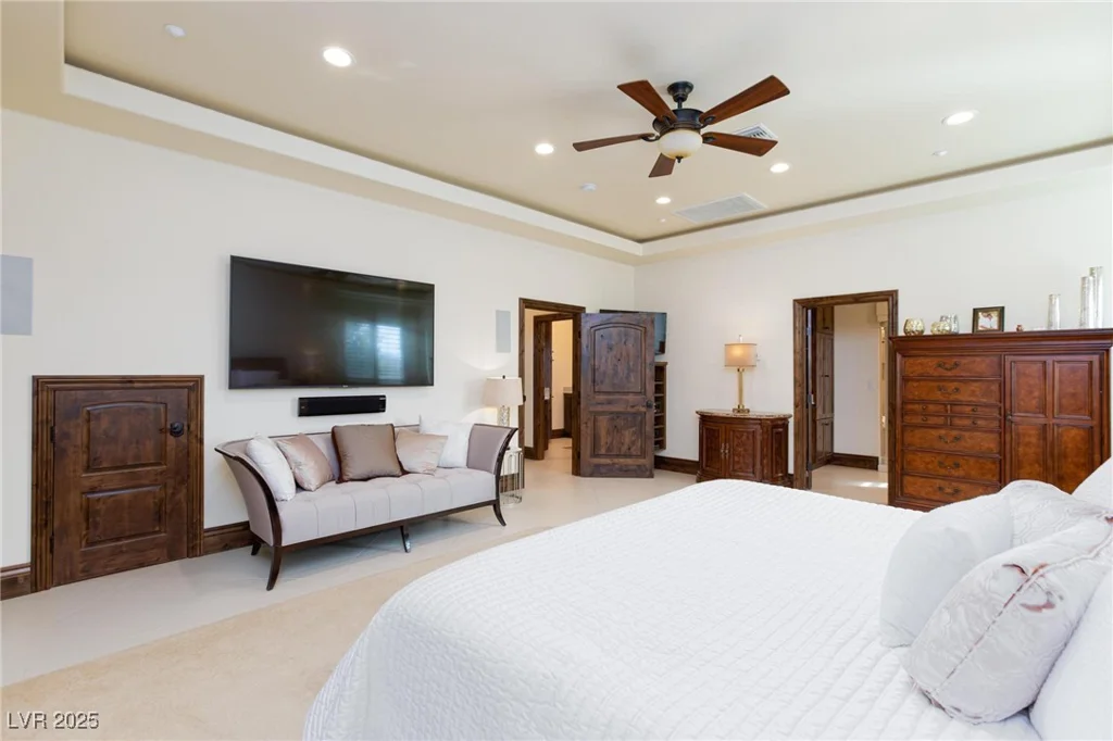 3888 Pebble, Las Vegas, NV 89139