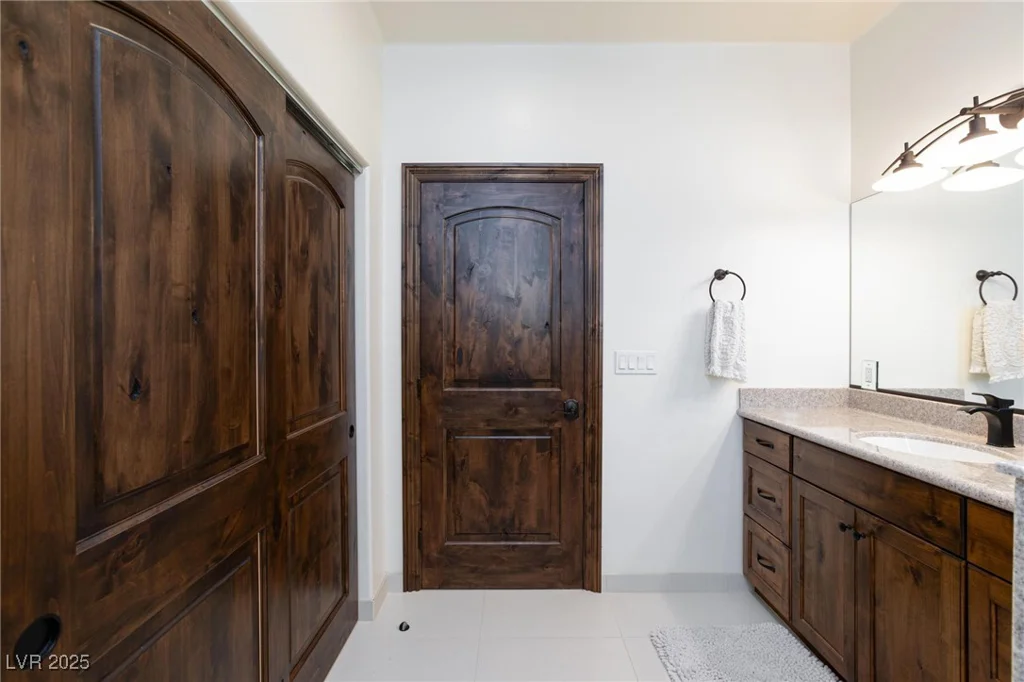 3888 Pebble, Las Vegas, NV 89139