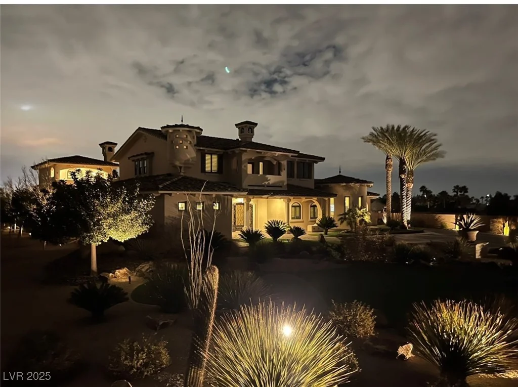 3888 Pebble, Las Vegas, NV 89139
