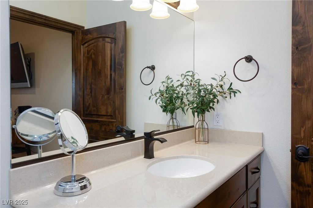 3888 Pebble, Las Vegas, NV 89139