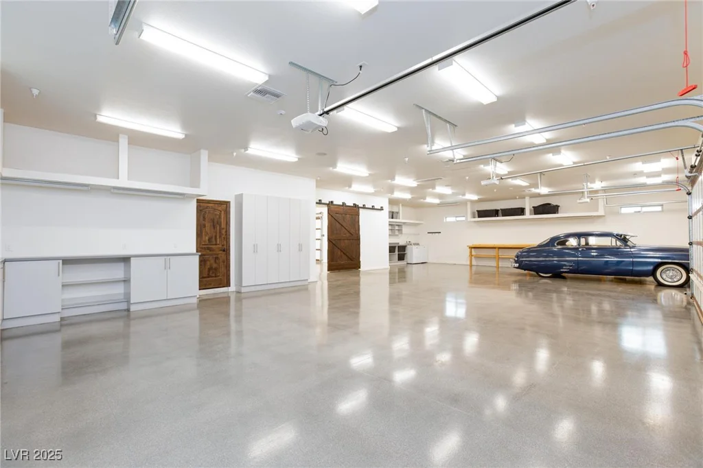 3888 Pebble, Las Vegas, NV 89139