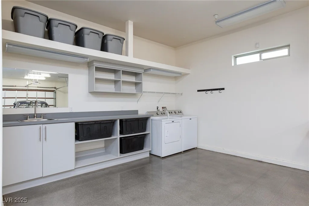3888 Pebble, Las Vegas, NV 89139