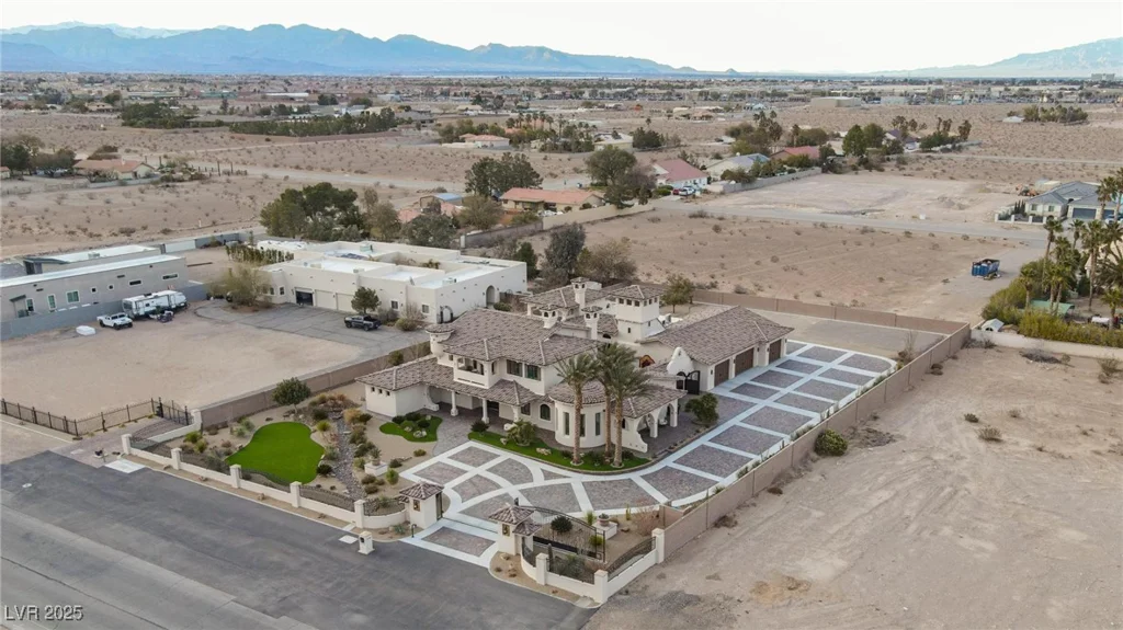 3888 Pebble, Las Vegas, NV 89139