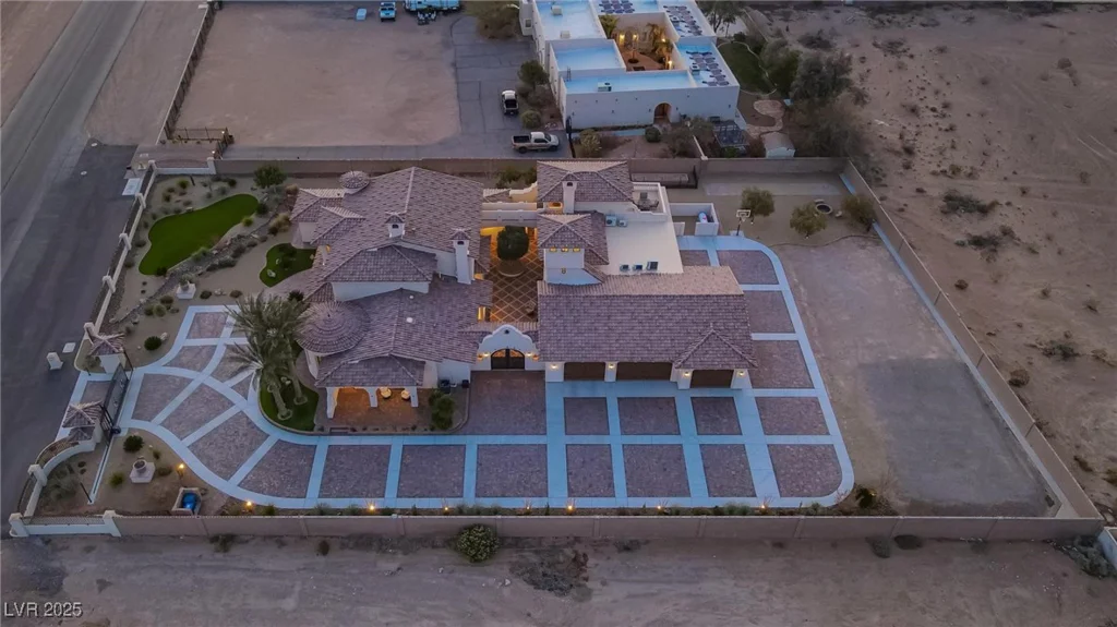 3888 Pebble, Las Vegas, NV 89139