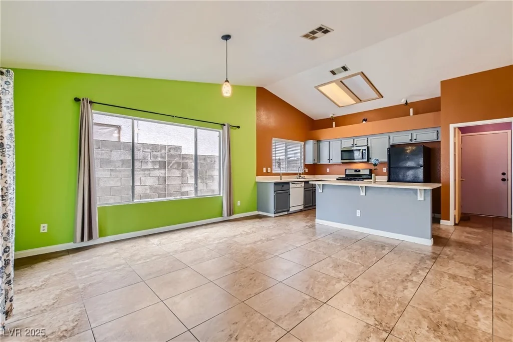 5041 Vista Del Rancho, North Las Vegas, NV 89031
