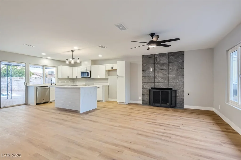 7134 Grasswood, Las Vegas, NV 89147