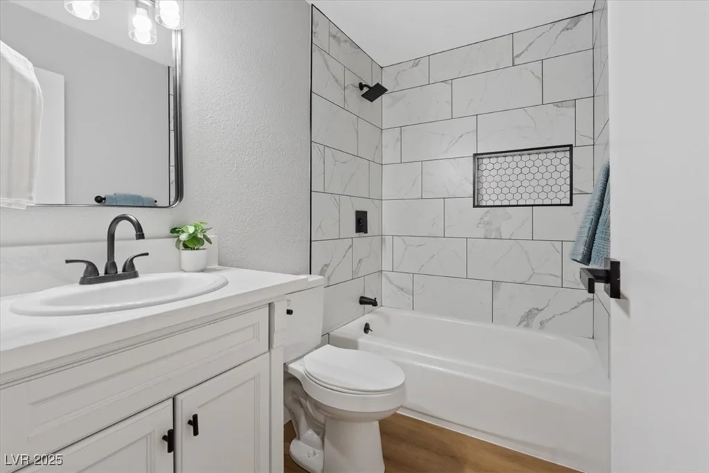 7134 Grasswood, Las Vegas, NV 89147