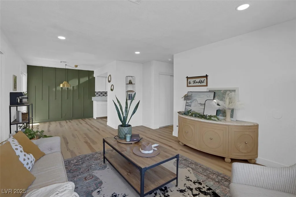 3883 Seedling, Las Vegas, NV 89115