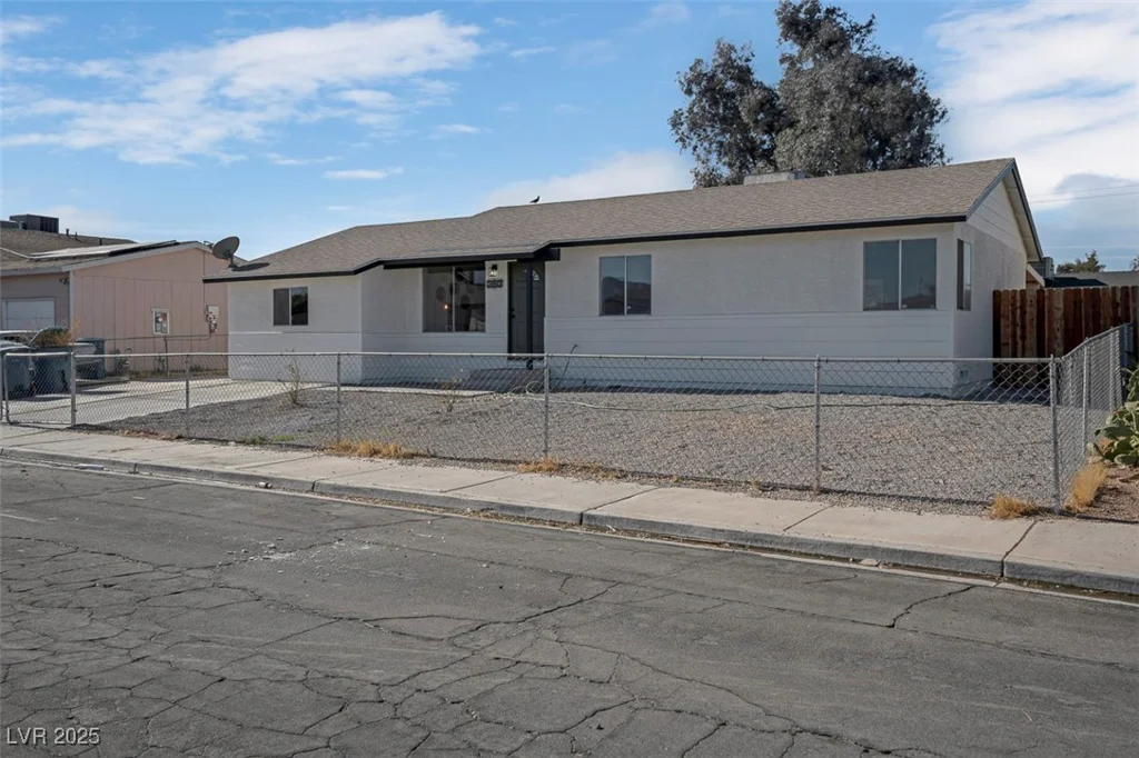 3883 Seedling, Las Vegas, NV 89115