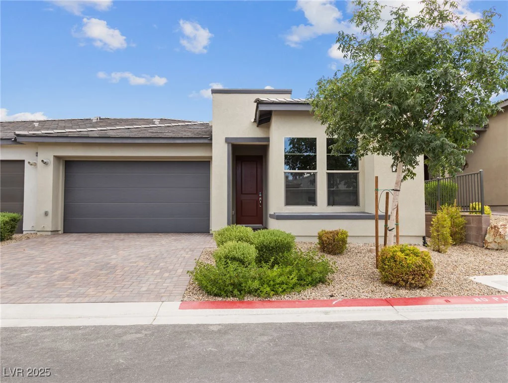 9911 Spinel, Las Vegas, NV 89143