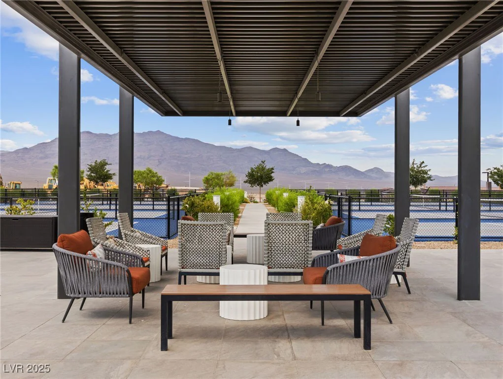 9911 Spinel, Las Vegas, NV 89143