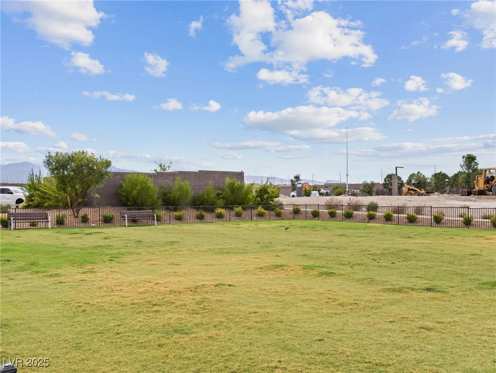 9911 Spinel, Las Vegas, NV 89143