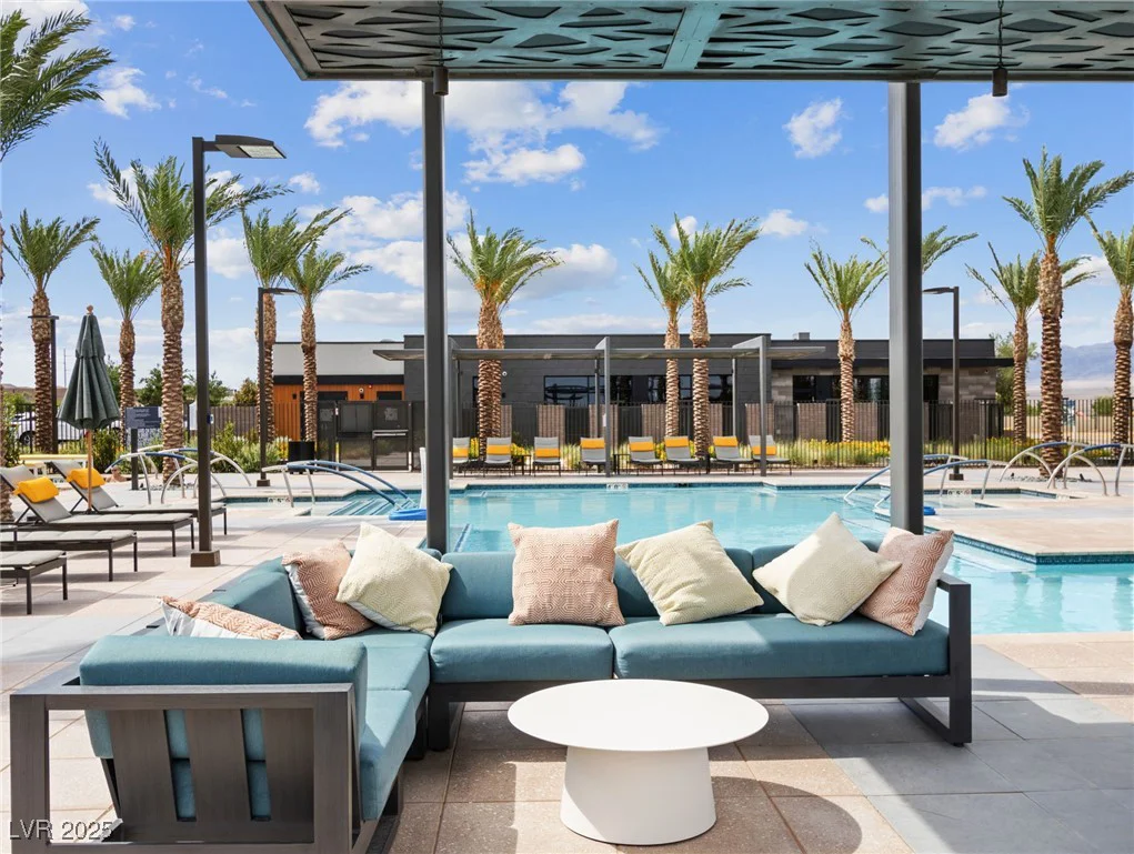 9911 Spinel, Las Vegas, NV 89143