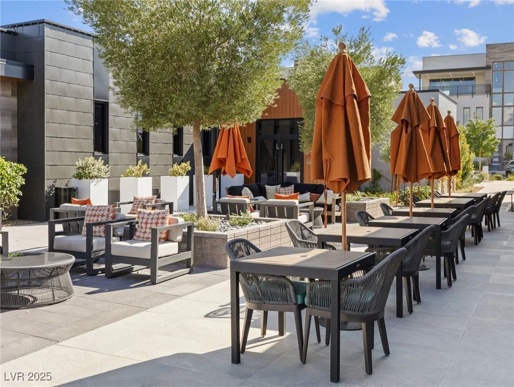 9911 Spinel, Las Vegas, NV 89143