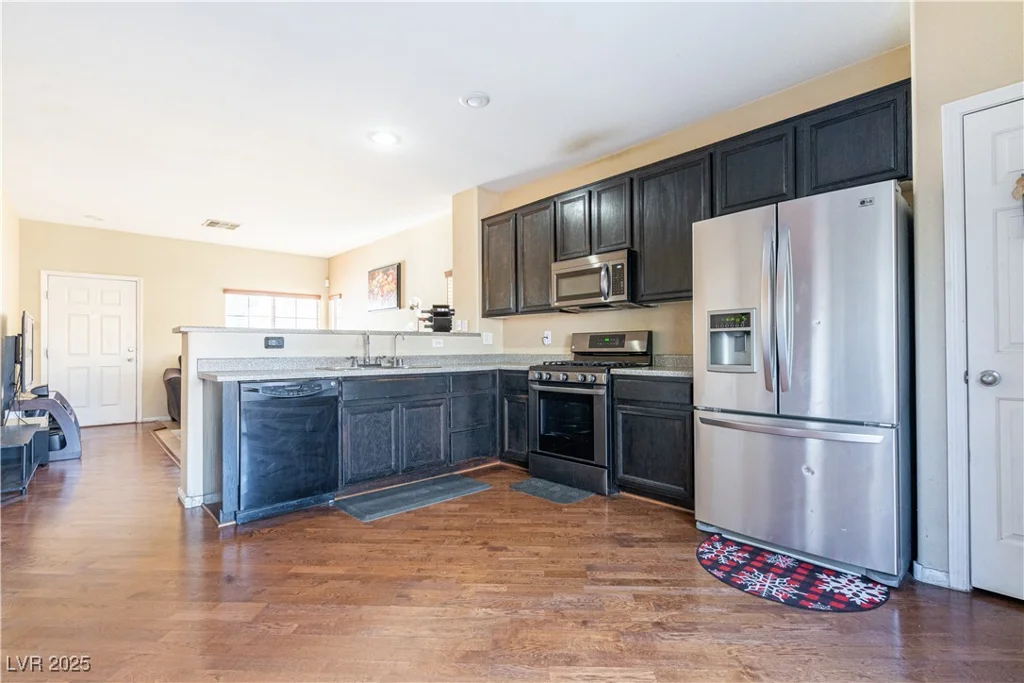 6074 Lazarro, Las Vegas, NV 89139
