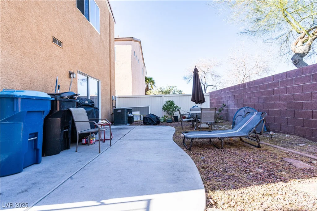 6074 Lazarro, Las Vegas, NV 89139