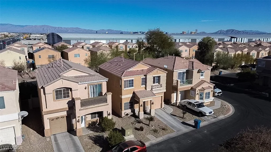6074 Lazarro, Las Vegas, NV 89139