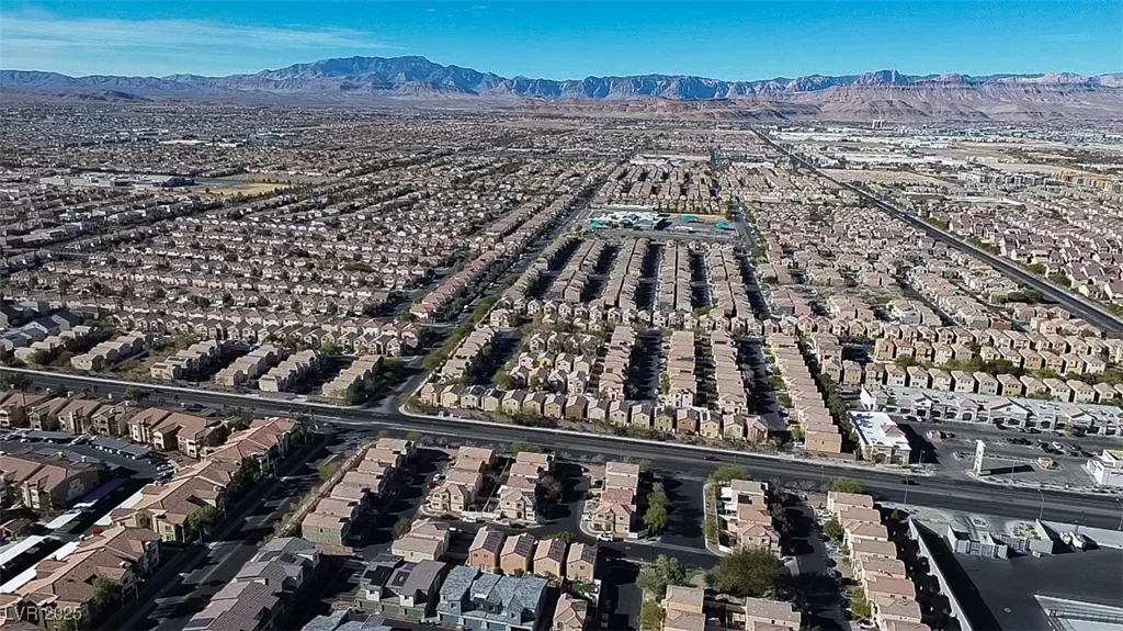 6074 Lazarro, Las Vegas, NV 89139