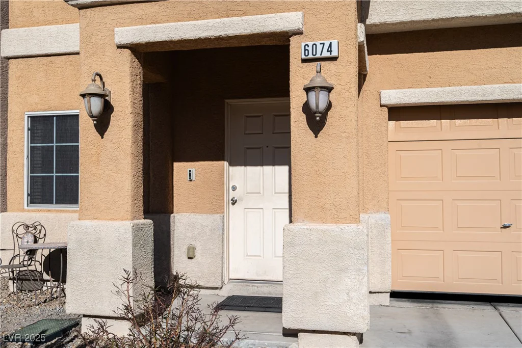 6074 Lazarro, Las Vegas, NV 89139