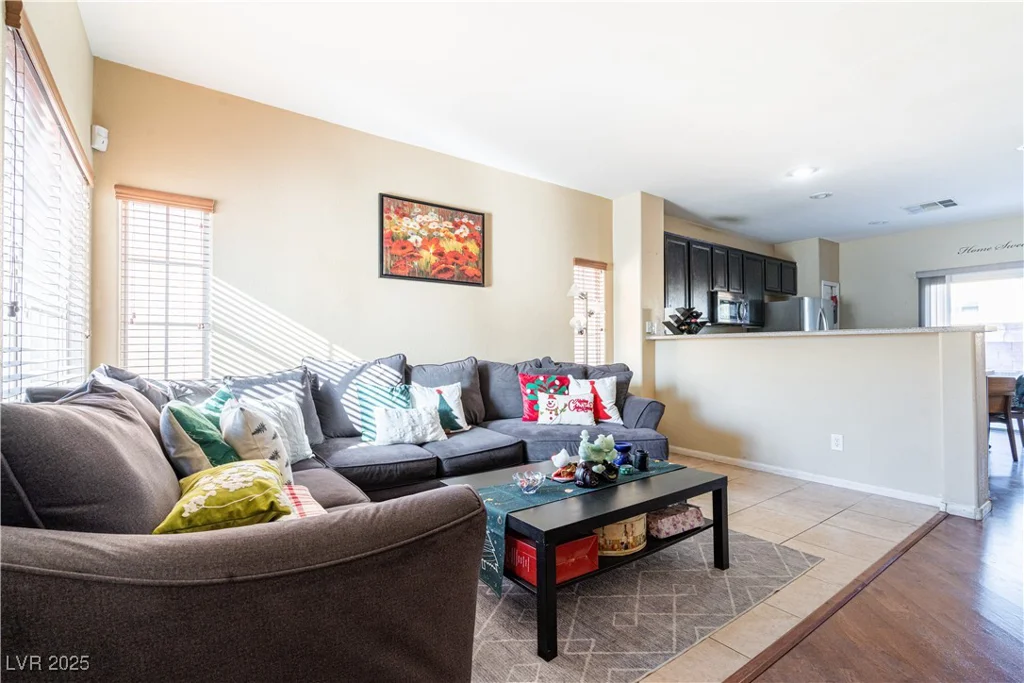 6074 Lazarro, Las Vegas, NV 89139