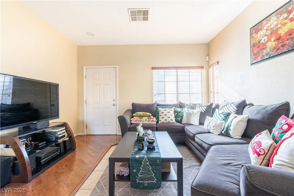 6074 Lazarro, Las Vegas, NV 89139