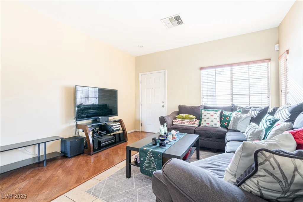 6074 Lazarro, Las Vegas, NV 89139